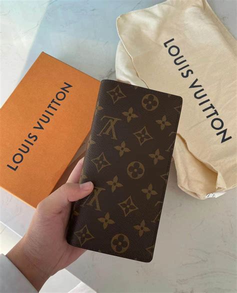 ราคา กระเป๋า เงิน louis vuitton|Louis Vuitton luggage.